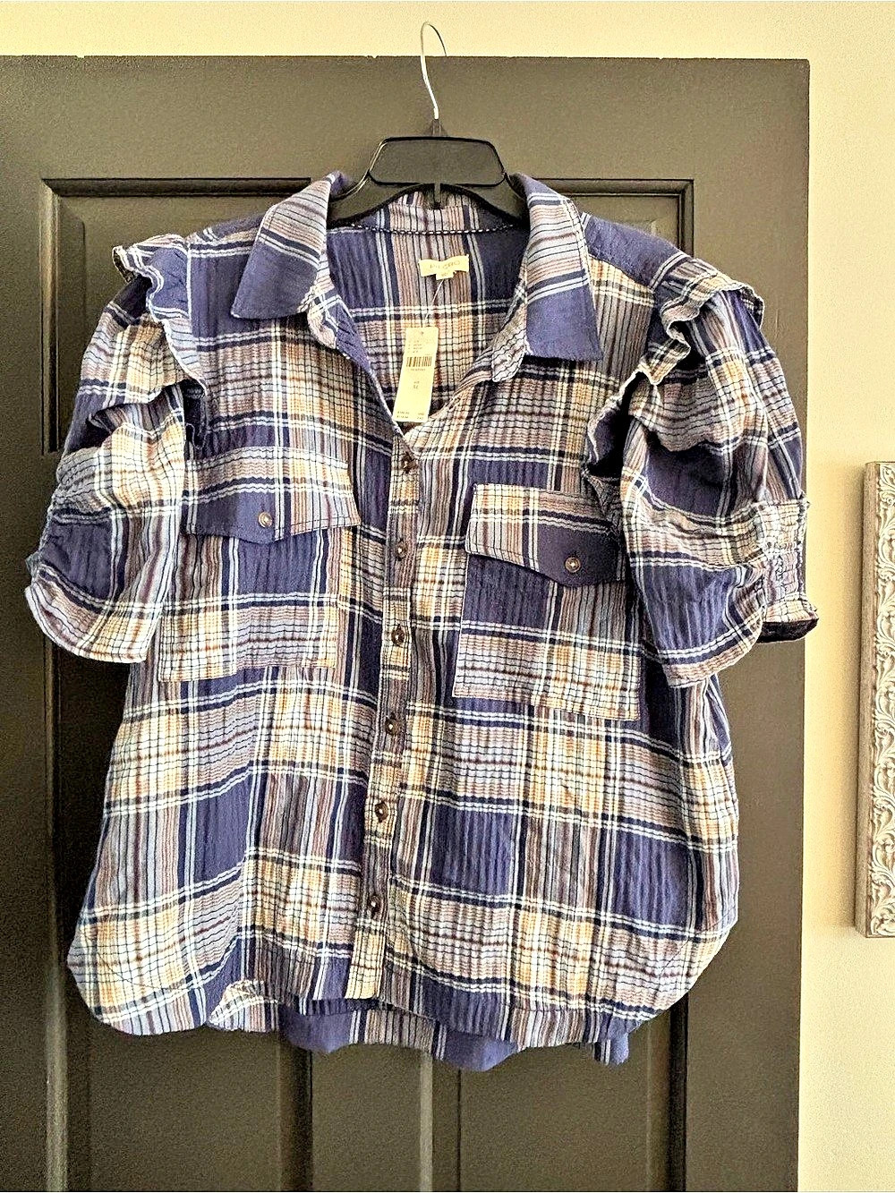 Pilcro The Ozzi Plaid Ruffle-Sleeve Buttondown Shirt Blue & White